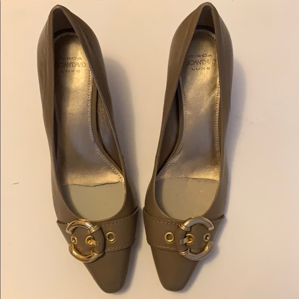 Joan & David pumps